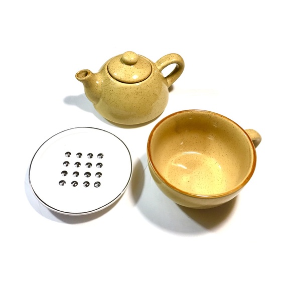 New Pier 1 Stackable Stoneware Teapot & Cup Set - Picture 2 of 8